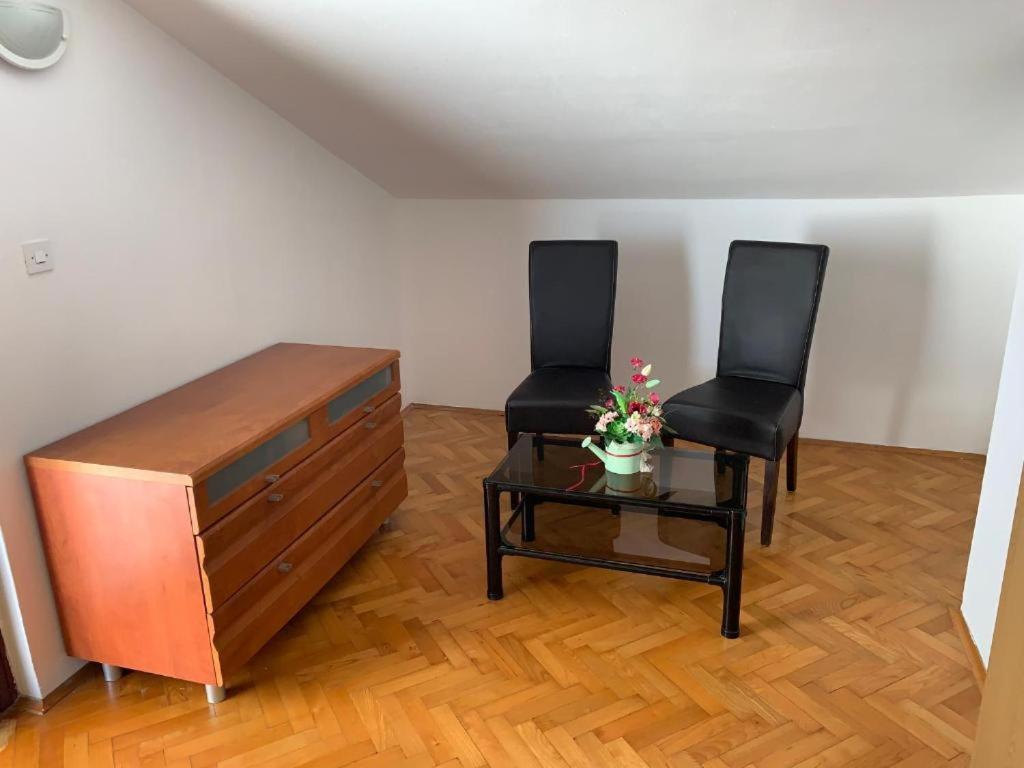 Apartments And Rooms Diana 扎达尔 外观 照片