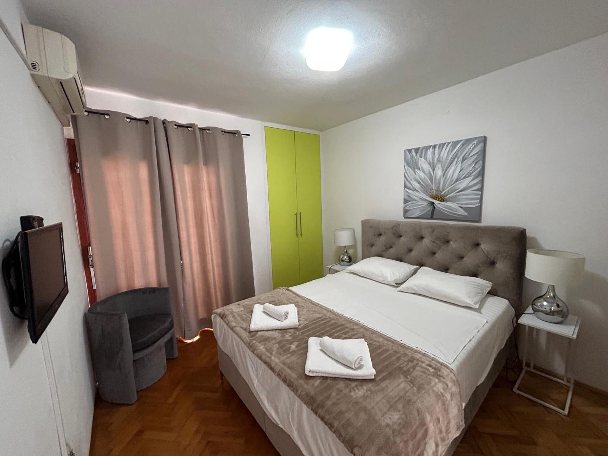 Apartments And Rooms Diana 扎达尔 外观 照片